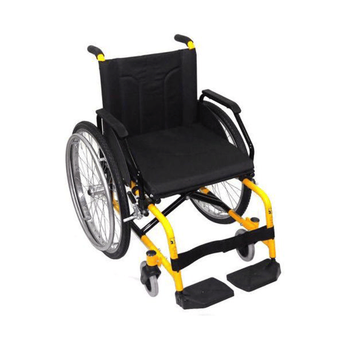 Cadeira De Rodas Cds Sol Plus Dobrável Adulto Cadeira Em Alumínio, Apoio Para Pés Removível, Porta Prontuário, Freios Bilaterais, Pneus Infláveis